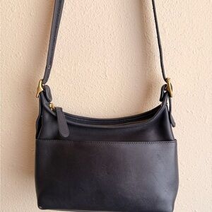 Vintage Coach 9136 Legacy Zip Top Hobo Navy Blue Leather Bag CrossBody